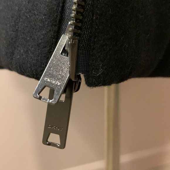 Donna Karan New York Black Wool Coat with Faux Fur size estimate 4-6- Like New - Picture 13 of 16